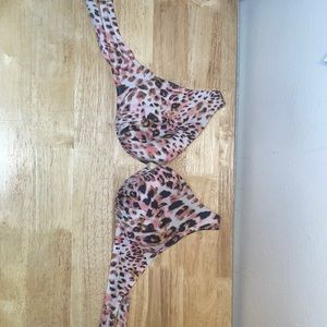 Pink Victoria’s Secret cheetah bathing suit ! 💓🌸🐆